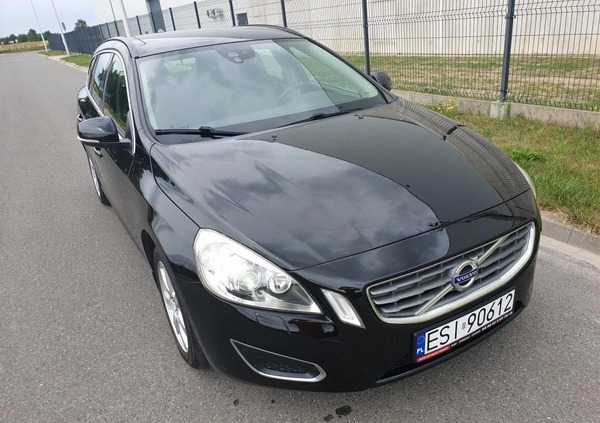 Volvo V60 cena 31909 przebieg: 250000, rok produkcji 2011 z Sieradz małe 301